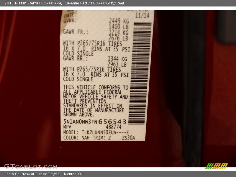 Cayenne Red / PRO-4X Gray/Steel 2015 Nissan Xterra PRO-4X 4x4