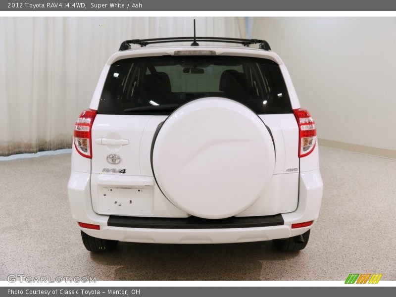 Super White / Ash 2012 Toyota RAV4 I4 4WD