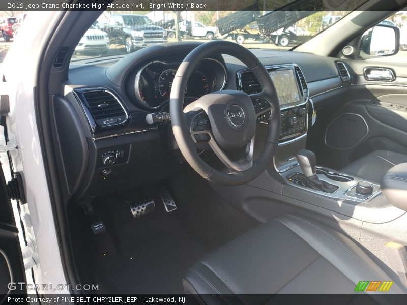 Bright White / Black 2019 Jeep Grand Cherokee High Altitude 4x4