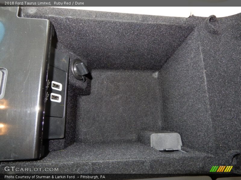 Ruby Red / Dune 2018 Ford Taurus Limited