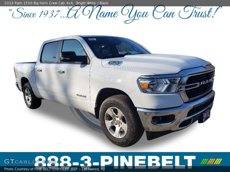 Bright White / Black 2019 Ram 1500 Big Horn Crew Cab 4x4