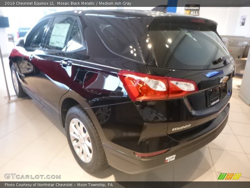 Mosaic Black Metallic / Medium Ash Gray 2019 Chevrolet Equinox LS