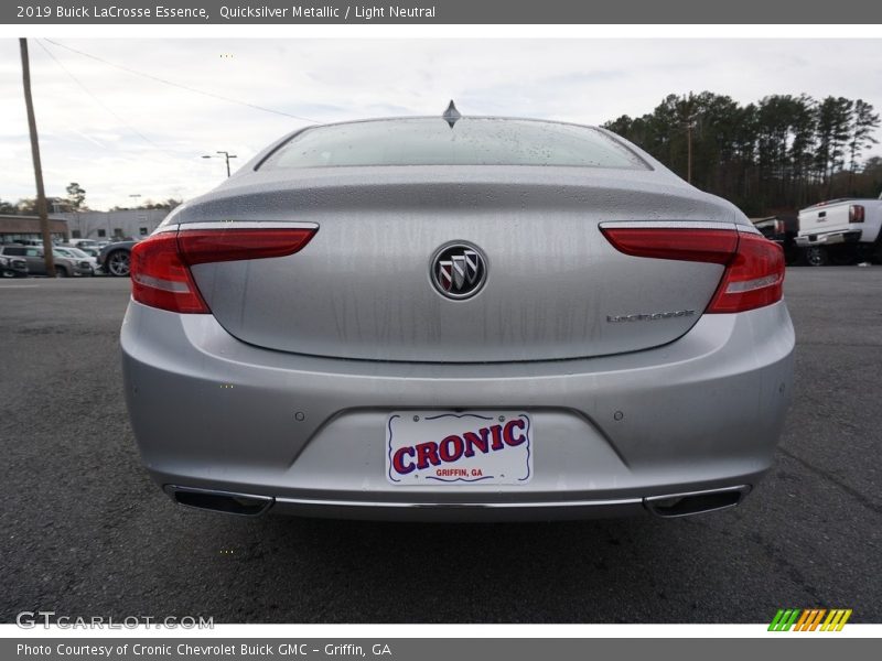 Quicksilver Metallic / Light Neutral 2019 Buick LaCrosse Essence