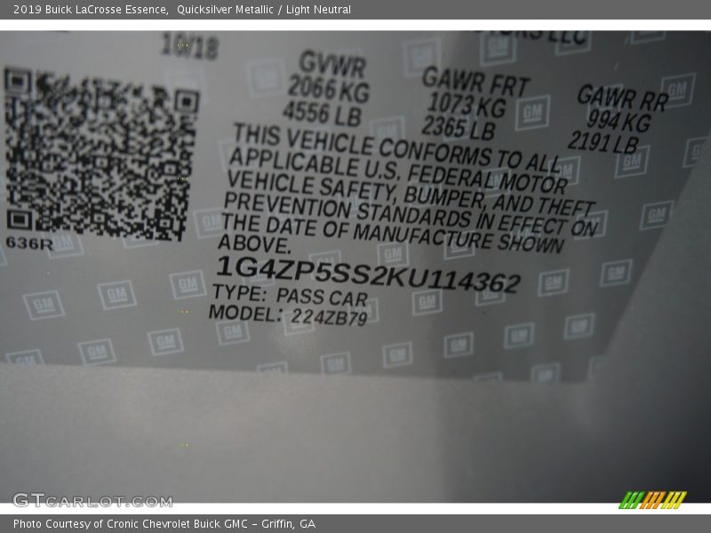 Quicksilver Metallic / Light Neutral 2019 Buick LaCrosse Essence