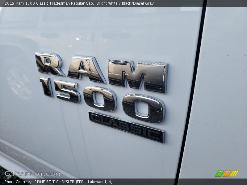 Bright White / Black/Diesel Gray 2019 Ram 1500 Classic Tradesman Regular Cab
