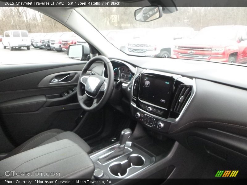 Satin Steel Metallic / Jet Black 2019 Chevrolet Traverse LT AWD