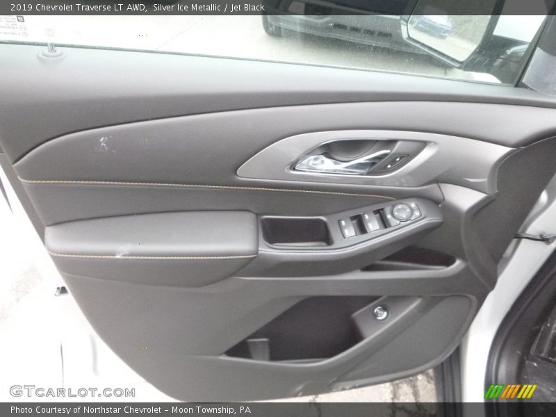 Silver Ice Metallic / Jet Black 2019 Chevrolet Traverse LT AWD