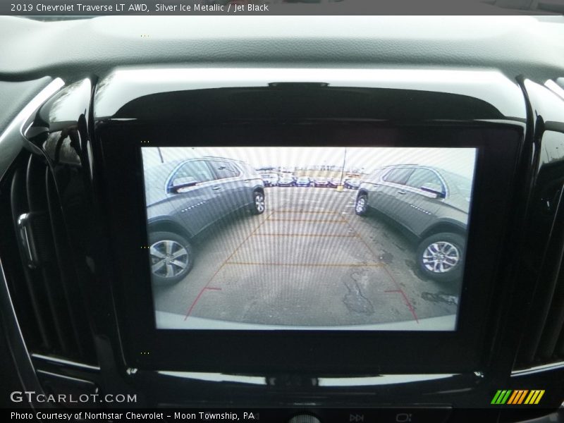 Silver Ice Metallic / Jet Black 2019 Chevrolet Traverse LT AWD