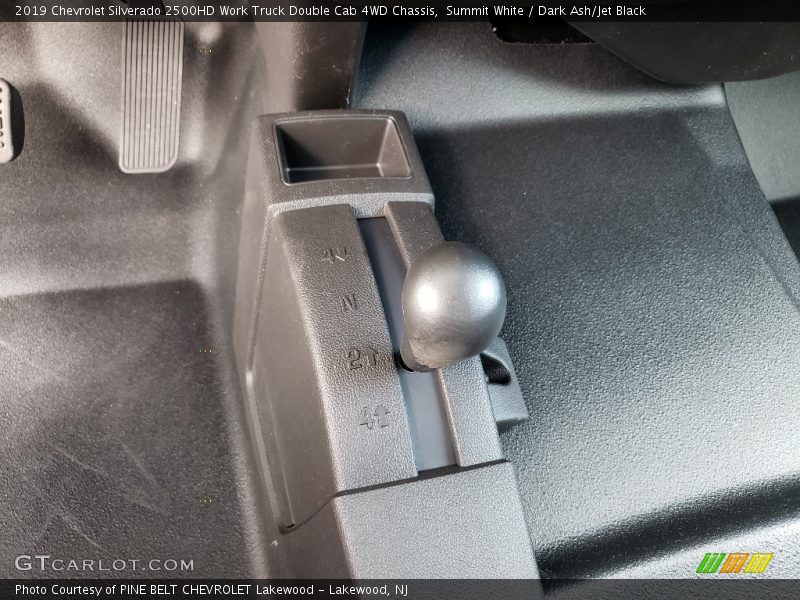 Summit White / Dark Ash/Jet Black 2019 Chevrolet Silverado 2500HD Work Truck Double Cab 4WD Chassis