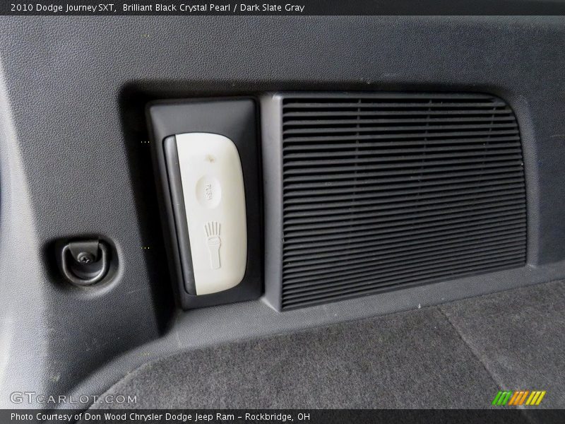 Brilliant Black Crystal Pearl / Dark Slate Gray 2010 Dodge Journey SXT