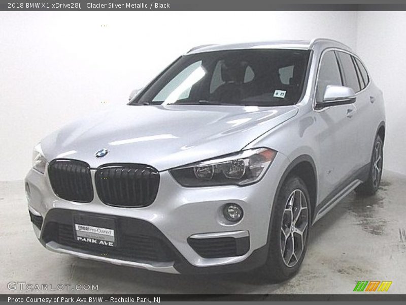 Glacier Silver Metallic / Black 2018 BMW X1 xDrive28i