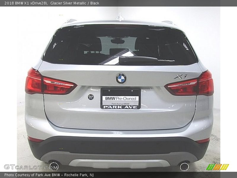 Glacier Silver Metallic / Black 2018 BMW X1 xDrive28i