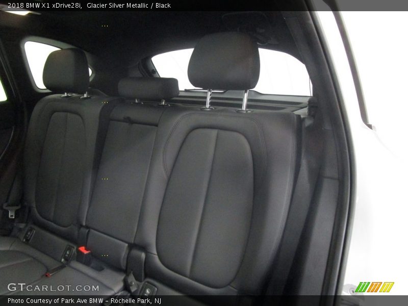 Glacier Silver Metallic / Black 2018 BMW X1 xDrive28i