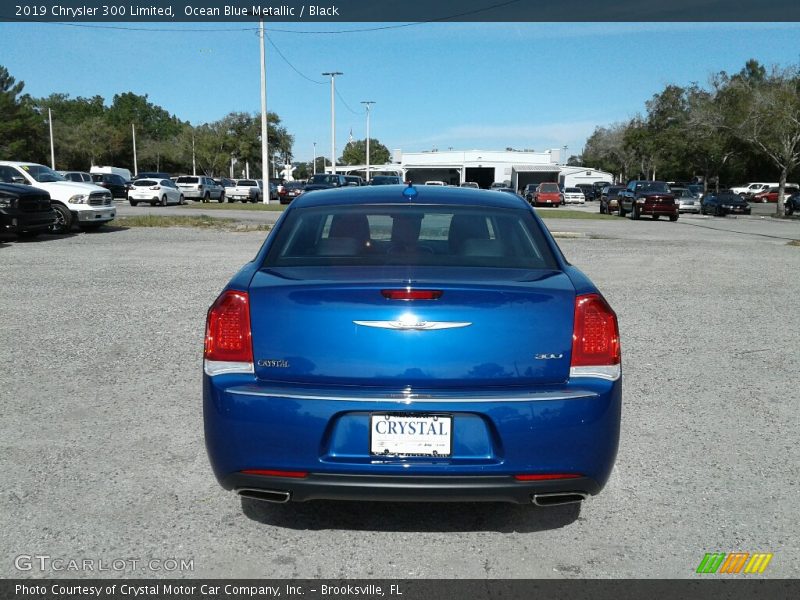 Ocean Blue Metallic / Black 2019 Chrysler 300 Limited