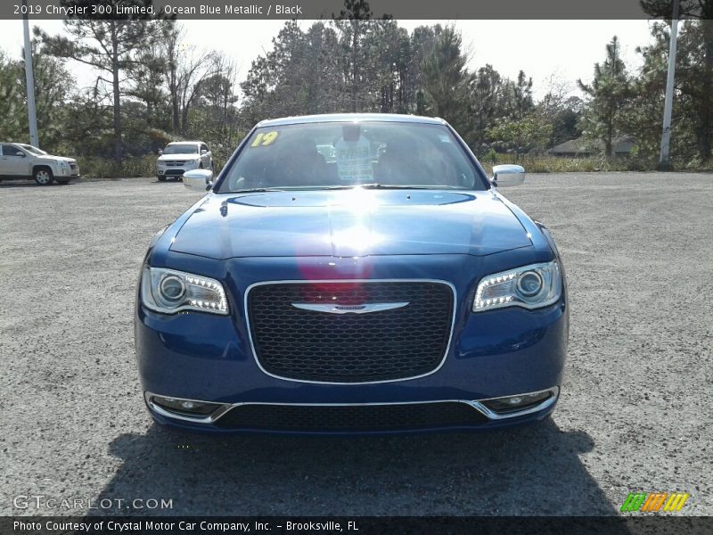 Ocean Blue Metallic / Black 2019 Chrysler 300 Limited