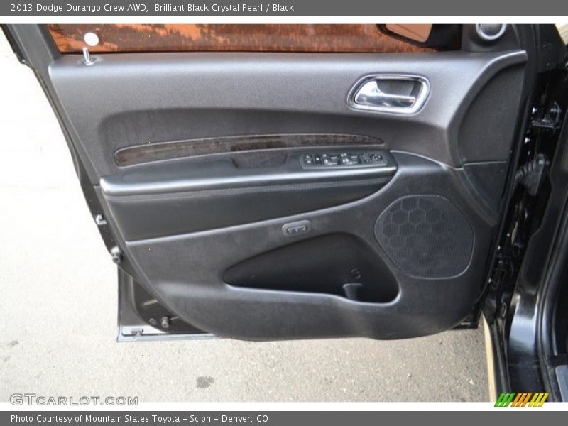 Brilliant Black Crystal Pearl / Black 2013 Dodge Durango Crew AWD