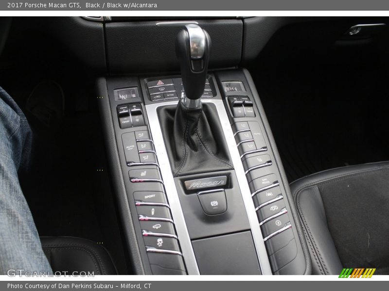 Black / Black w/Alcantara 2017 Porsche Macan GTS