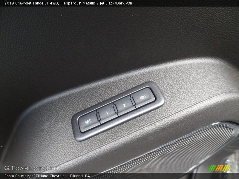 Pepperdust Metallic / Jet Black/Dark Ash 2019 Chevrolet Tahoe LT 4WD