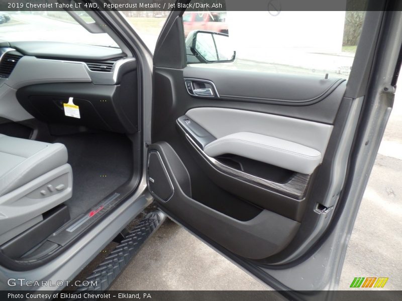 Pepperdust Metallic / Jet Black/Dark Ash 2019 Chevrolet Tahoe LT 4WD