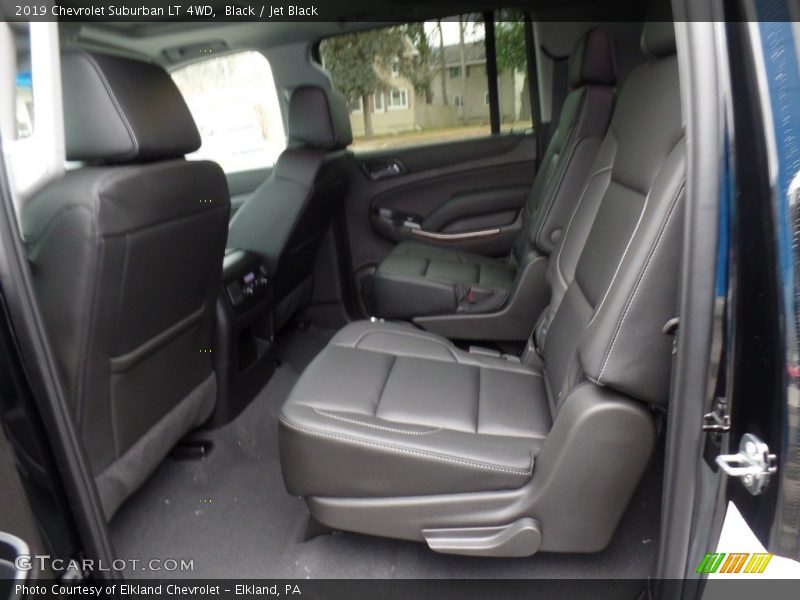 Black / Jet Black 2019 Chevrolet Suburban LT 4WD
