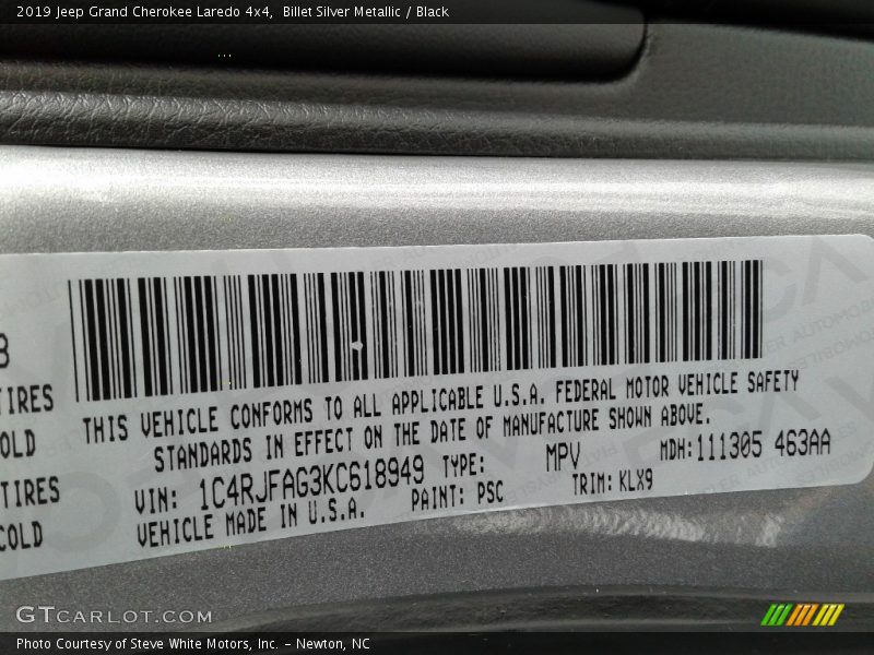 Billet Silver Metallic / Black 2019 Jeep Grand Cherokee Laredo 4x4