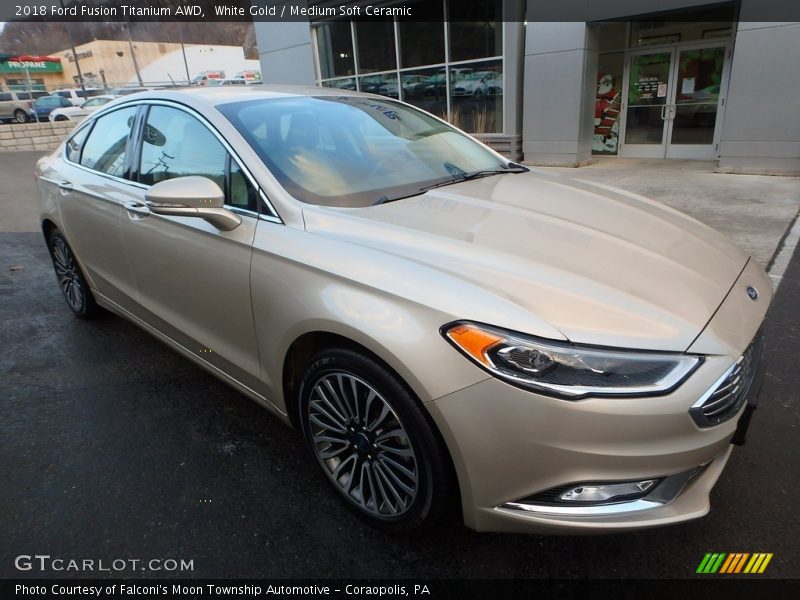 Front 3/4 View of 2018 Fusion Titanium AWD