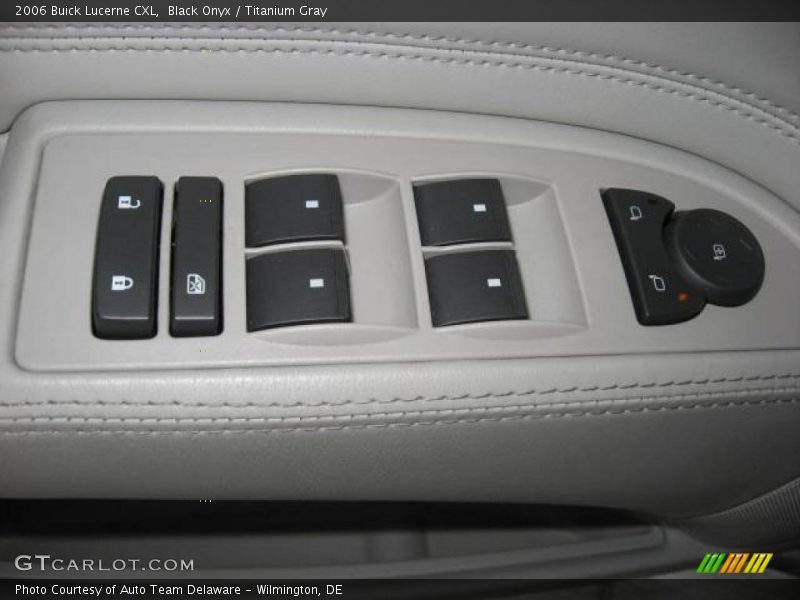 Black Onyx / Titanium Gray 2006 Buick Lucerne CXL