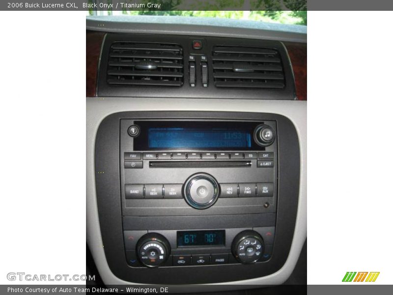 Black Onyx / Titanium Gray 2006 Buick Lucerne CXL