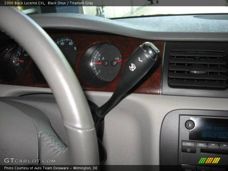 Black Onyx / Titanium Gray 2006 Buick Lucerne CXL
