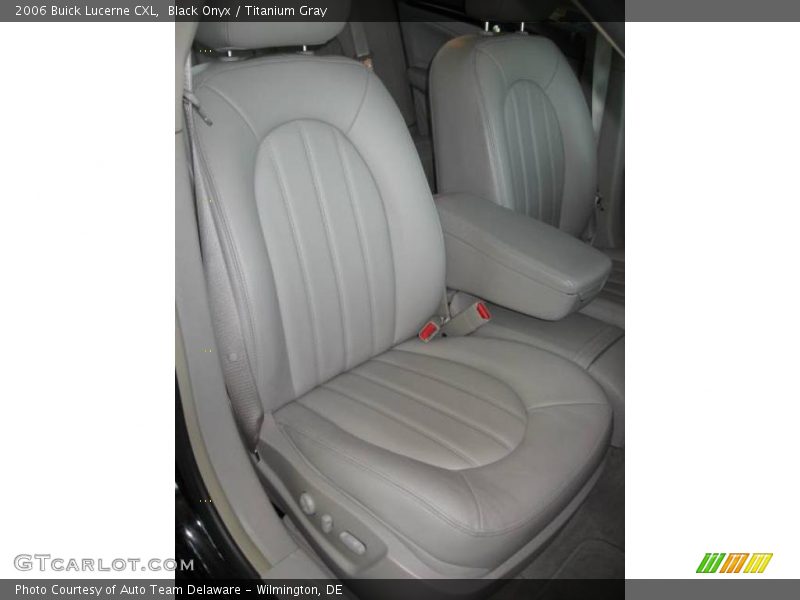 Black Onyx / Titanium Gray 2006 Buick Lucerne CXL