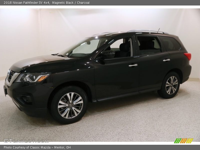 Magnetic Black / Charcoal 2018 Nissan Pathfinder SV 4x4