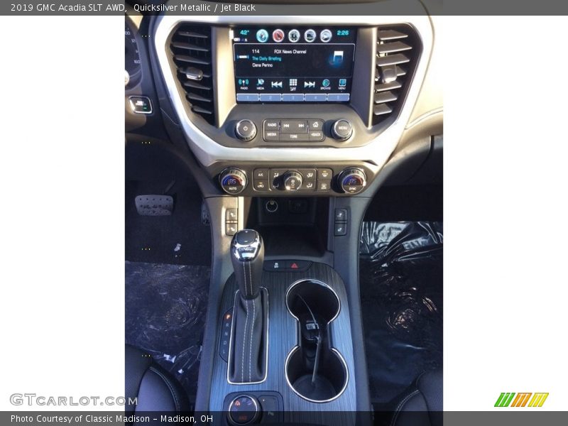 Quicksilver Metallic / Jet Black 2019 GMC Acadia SLT AWD