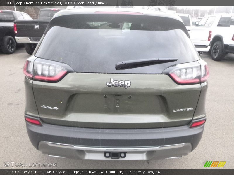 Olive Green Pearl / Black 2019 Jeep Cherokee Limited 4x4