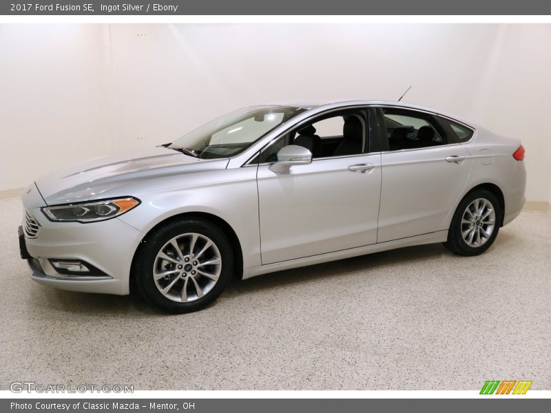 Ingot Silver / Ebony 2017 Ford Fusion SE