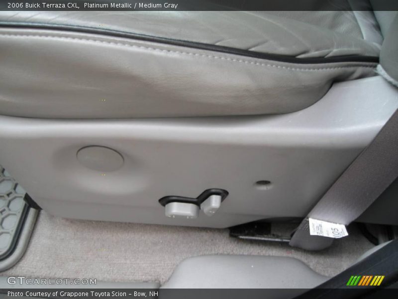 Platinum Metallic / Medium Gray 2006 Buick Terraza CXL
