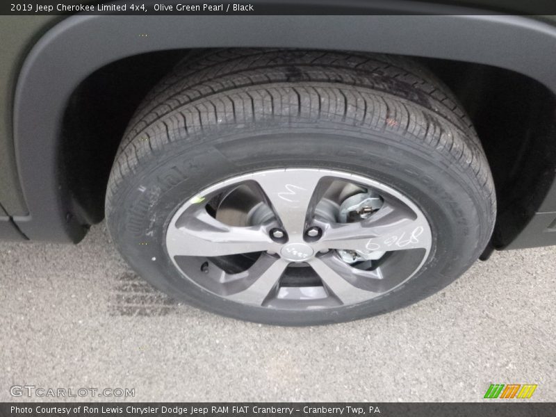 Olive Green Pearl / Black 2019 Jeep Cherokee Limited 4x4