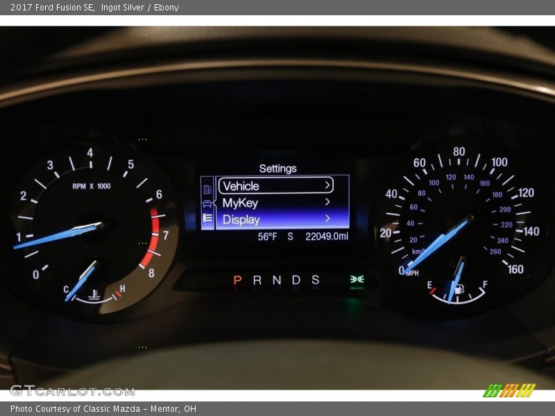 Ingot Silver / Ebony 2017 Ford Fusion SE