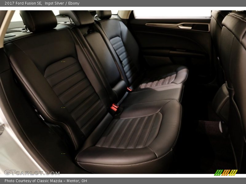 Ingot Silver / Ebony 2017 Ford Fusion SE
