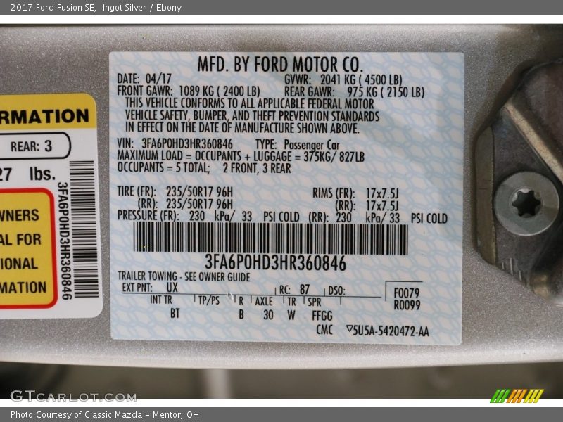 Ingot Silver / Ebony 2017 Ford Fusion SE