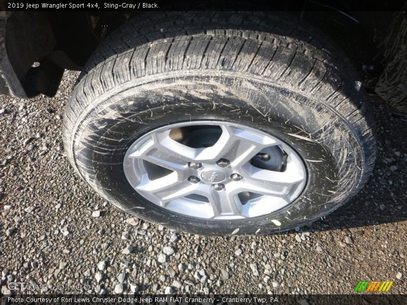 Sting-Gray / Black 2019 Jeep Wrangler Sport 4x4