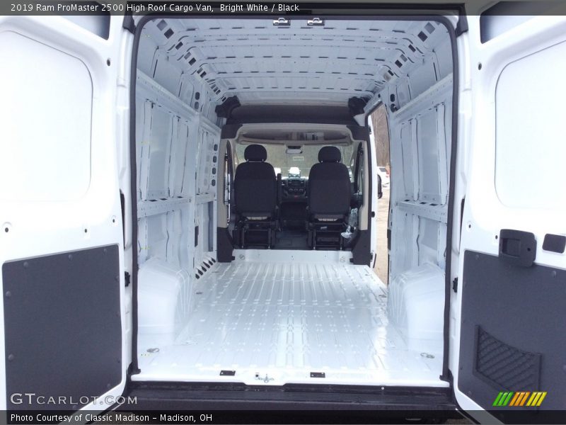  2019 ProMaster 2500 High Roof Cargo Van Trunk