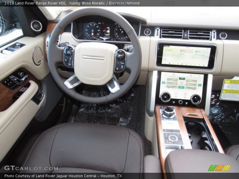 Dashboard of 2019 Range Rover HSE