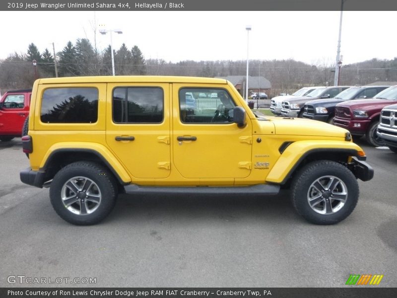  2019 Wrangler Unlimited Sahara 4x4 Hellayella