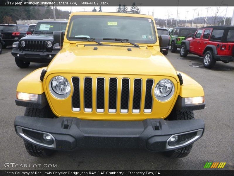 Hellayella / Black 2019 Jeep Wrangler Unlimited Sahara 4x4