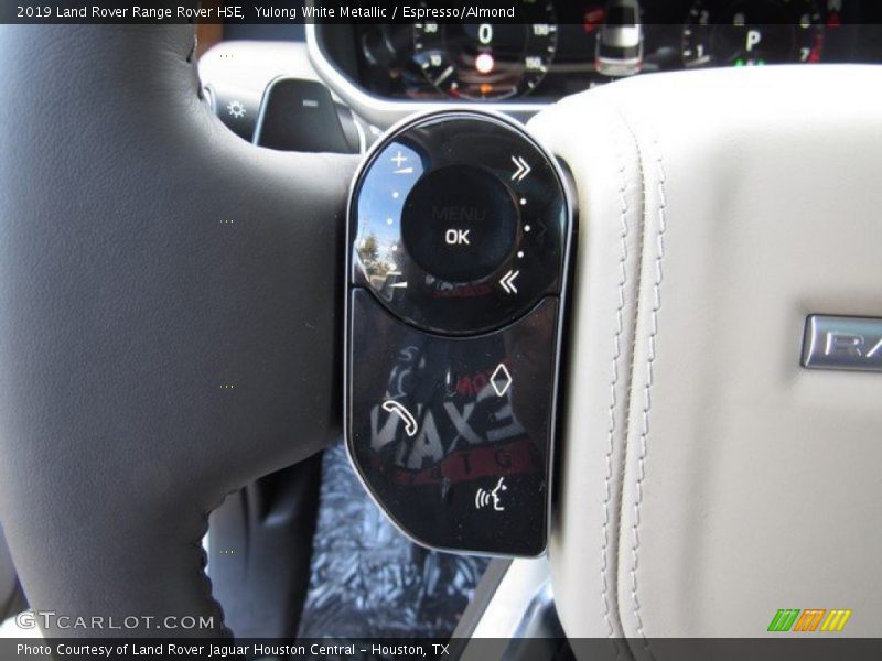  2019 Range Rover HSE Steering Wheel