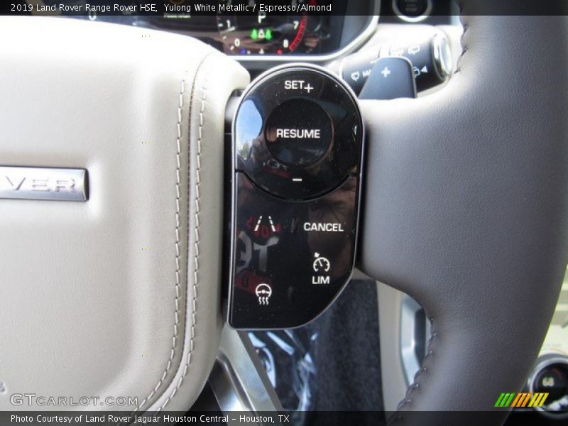  2019 Range Rover HSE Steering Wheel