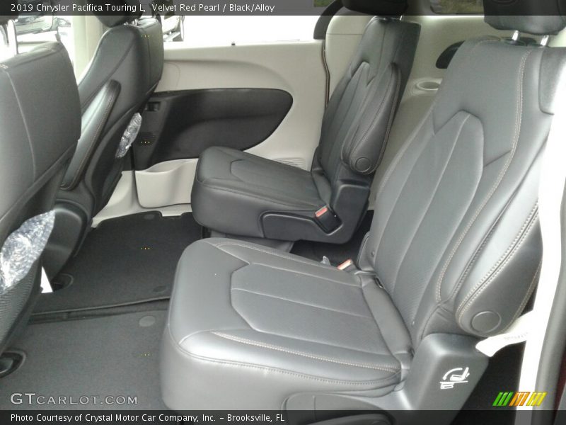 Velvet Red Pearl / Black/Alloy 2019 Chrysler Pacifica Touring L