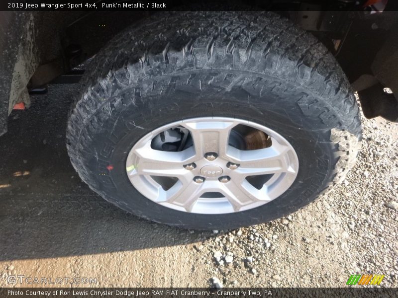 Punk'n Metallic / Black 2019 Jeep Wrangler Sport 4x4