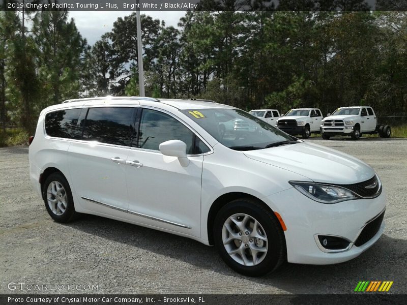 Bright White / Black/Alloy 2019 Chrysler Pacifica Touring L Plus