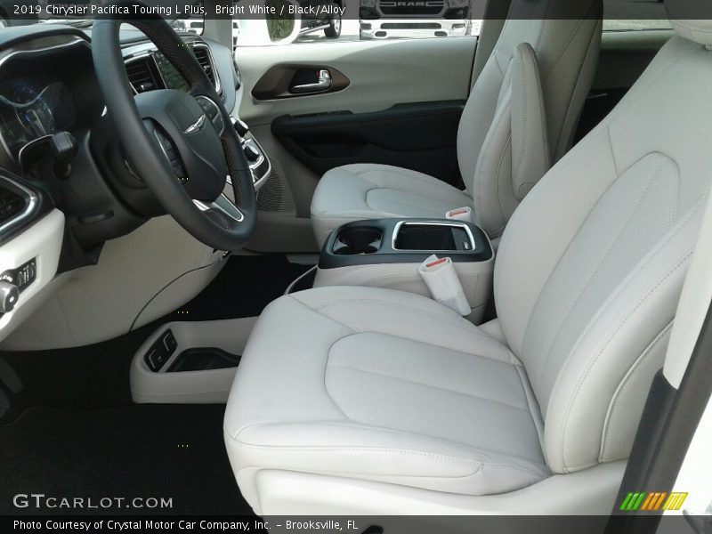 Bright White / Black/Alloy 2019 Chrysler Pacifica Touring L Plus